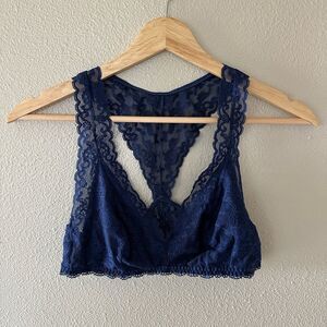 Victoria’s Secret Navy Blue Lace Bralette Size M